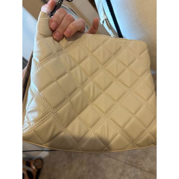 Betsey Johnson Chalk/Bone XOWALLY Quilted Tote with Crossbody Strap NEW - Picture 7 of 8